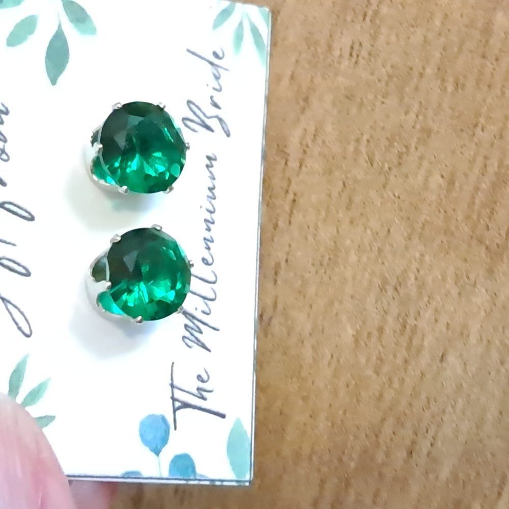 Emerald Green Earrings